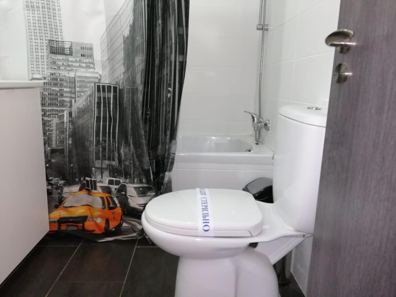 Dezo Luxury Town Apartment Larnaca Bagian luar foto